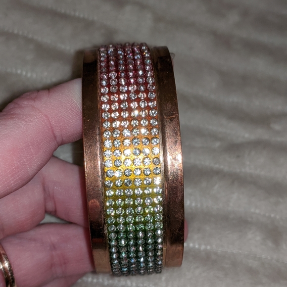 BEAUTIFUL Vintage Rainbow w/Cubic Zirconia Stones Bangle Bracelet - Picture 8 of 10